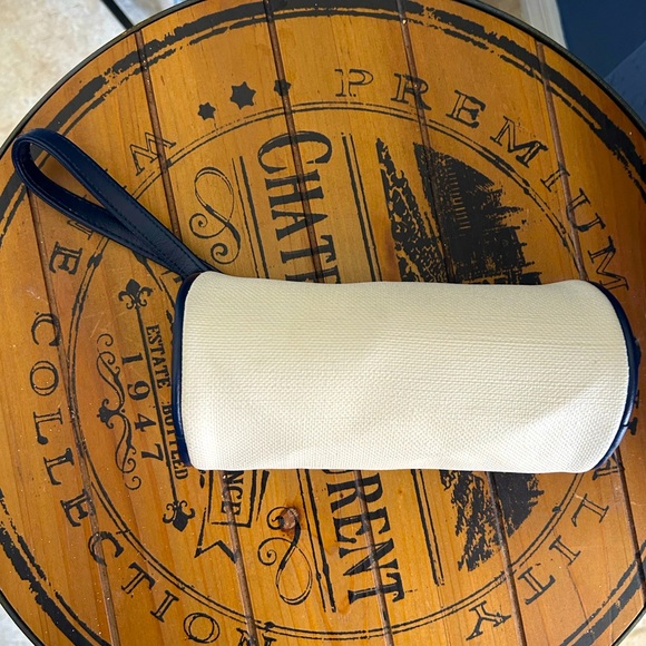 Cream Canvas Navy Blue Trim Cylindrical Barrel Wristlet Travel Bag Pouch Clutch - Picture 2 of 16